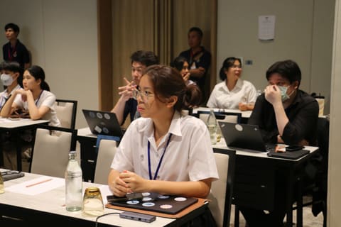 apr27-presentations 007