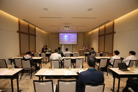 apr27-presentations 040