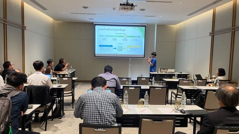 apr27-presentations 199_chumphon