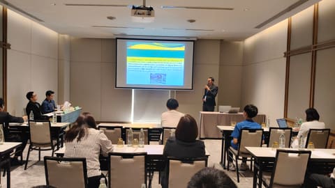 apr27-presentations 349_phon-lan