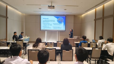 apr27-presentations 359_phon-lan
