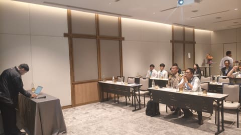apr27-presentations 430_phon-lan