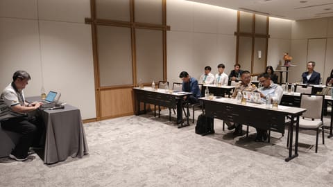apr27-presentations 448_phon-lan