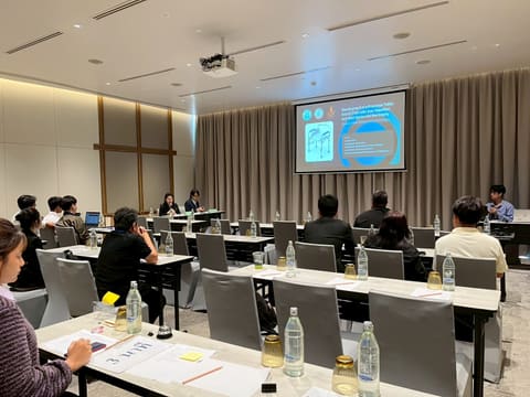 apr27-presentations 491_phon-saen