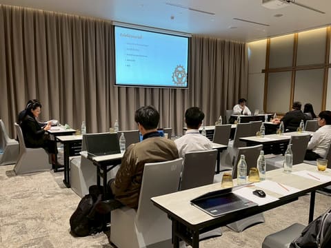 apr27-presentations 493_phon-saen