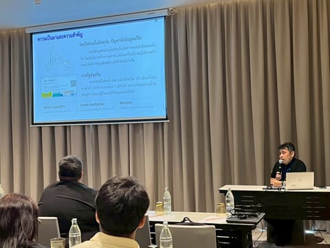 apr27-presentations 504_phon-saen