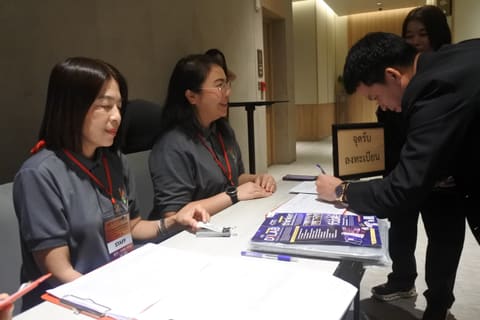 apr27-registration 004
