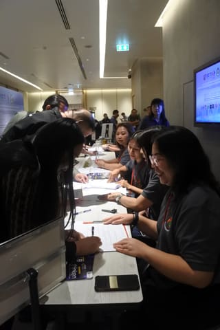 apr27-registration 012