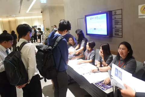 apr27-registration 016