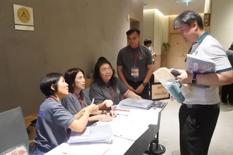 apr27-registration 022