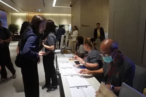 apr27-registration 023