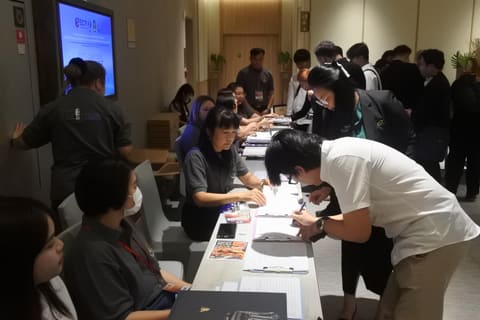 apr27-registration 032
