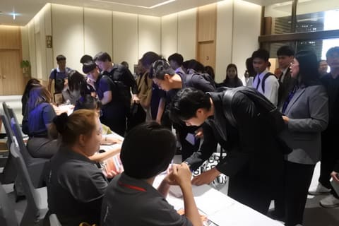 apr27-registration 042