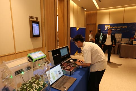 apr27-registration 081